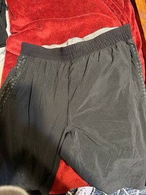 lululemon athletica Men's Black Athletic Shorts 9in seam